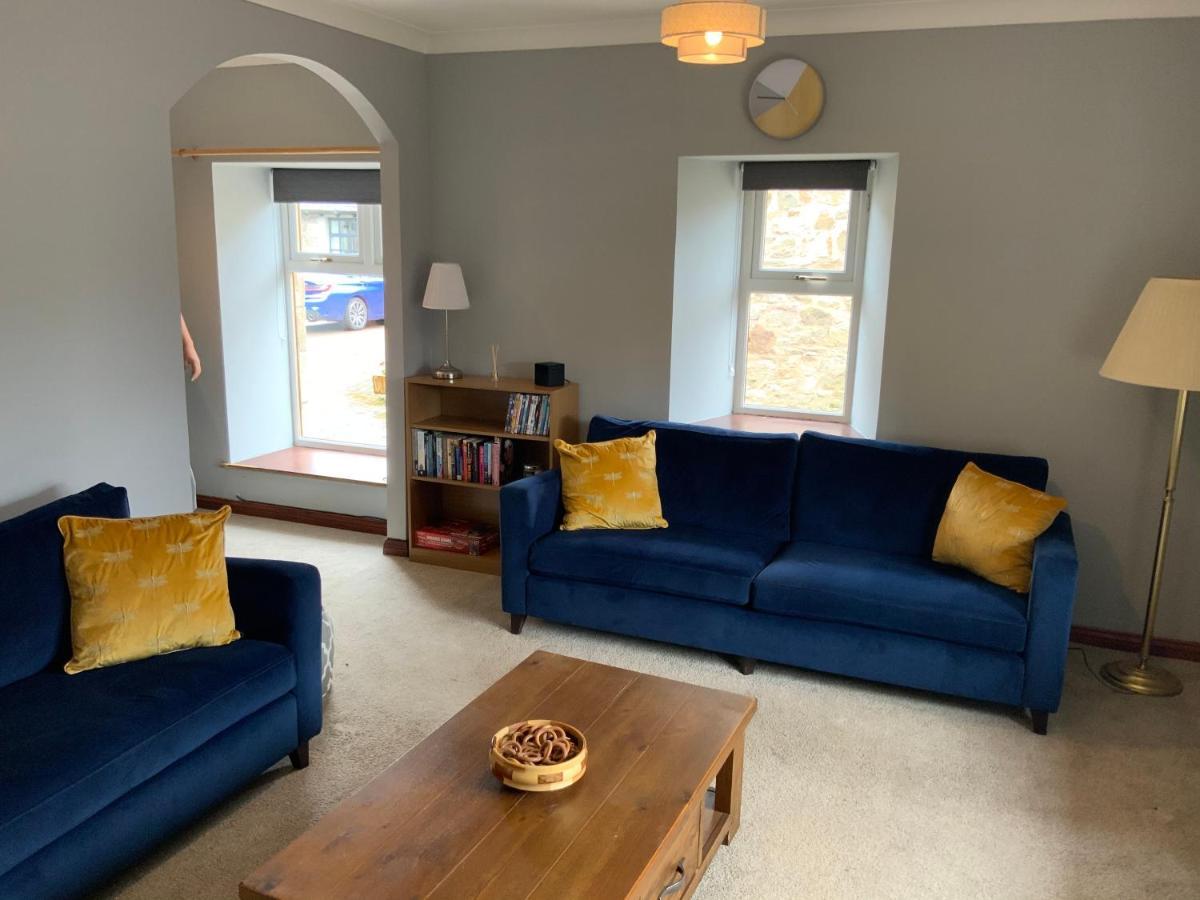 The Granary At Tinto Retreats, Biggar Is A Gorgeous 3 Bedroom Stone Cottage Wiston  Екстериор снимка